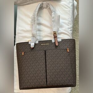 Michael Kors medium double pocket Jet Set tote